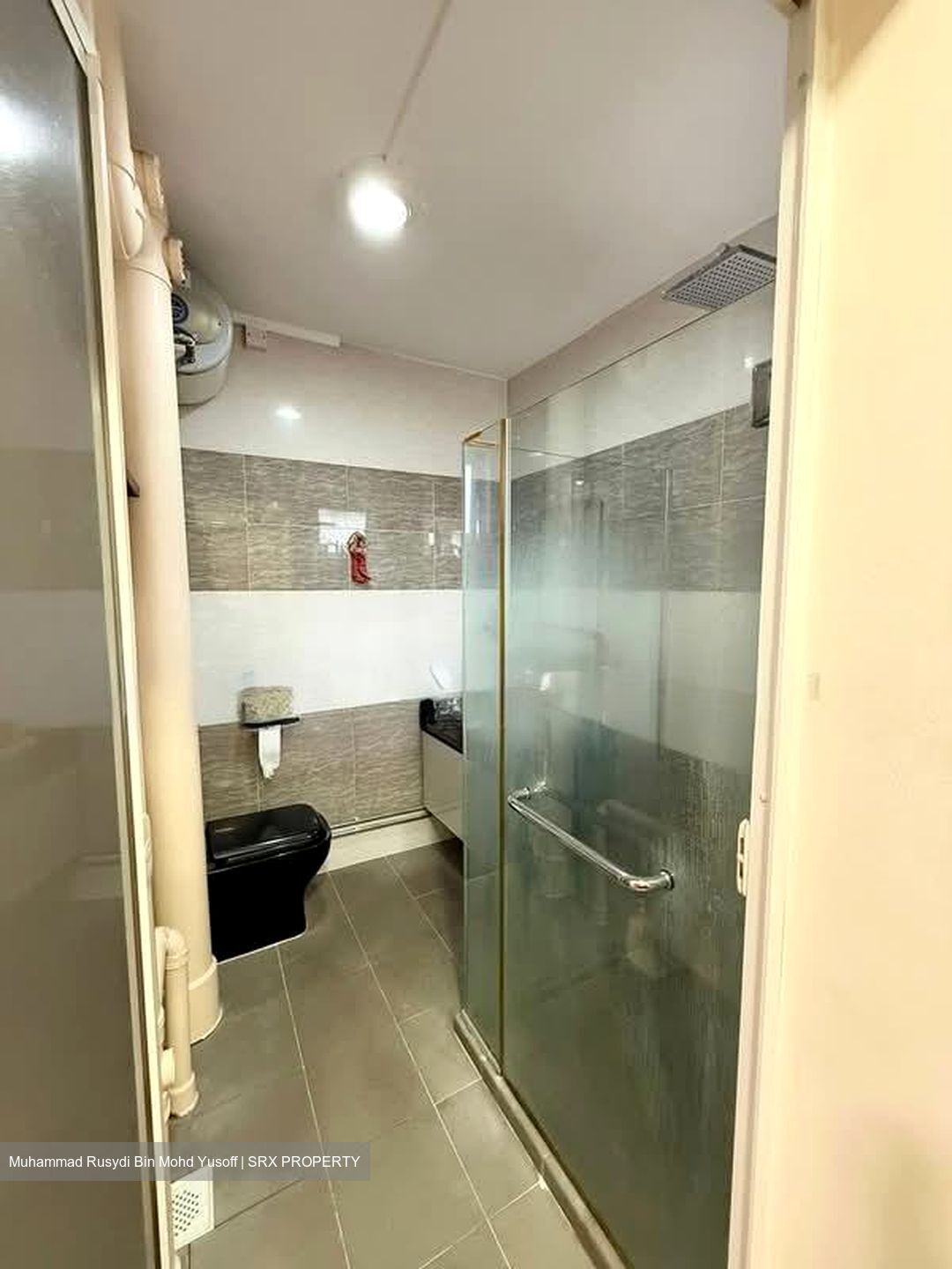 Blk 558 Jurong West Street 42 (Jurong West), HDB Executive #557143101